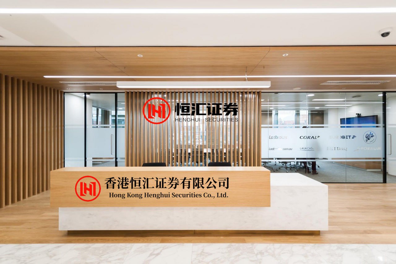 顶级配资 OPPO Find X10系列首发“哈苏超清原相机”+三2亿镜头群，影像实力进一步拉满